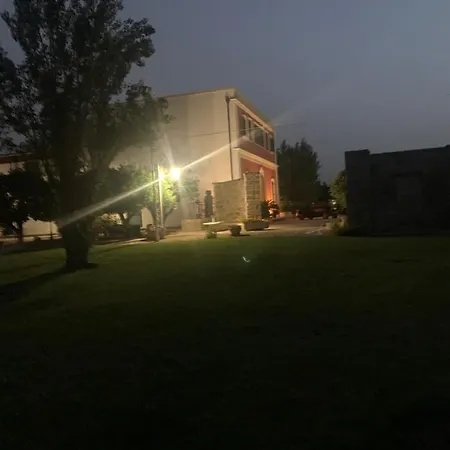 Tenuta Monaci La Murra Bed & Breakfast