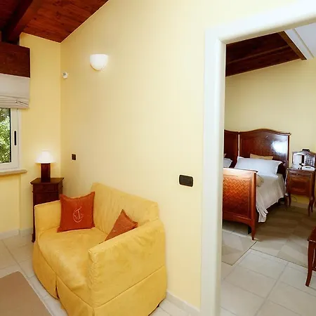 Tenuta Monaci La Murra Carmiano (Apulia)