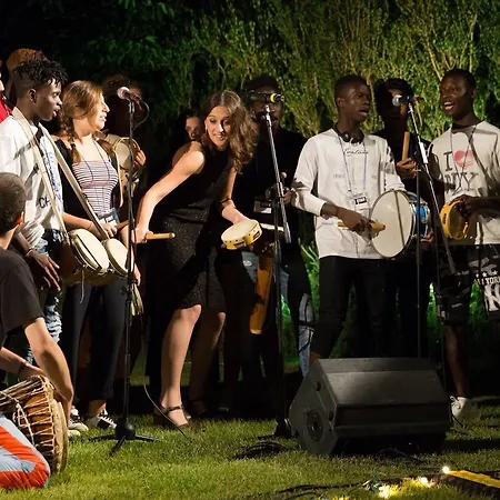 Tenuta Monaci La Murra Bed & Breakfast 4*