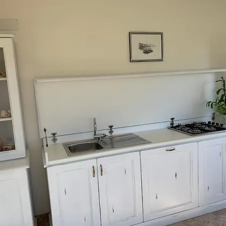 Bed & Breakfast Tenuta Monaci La Murra 4*