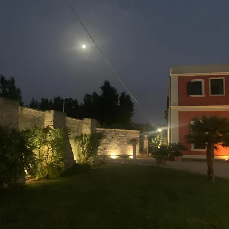 Tenuta Monaci La Murra Panzió *
