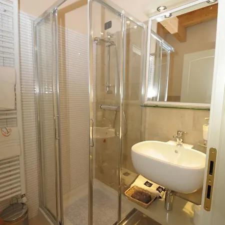 Tenuta Monaci La Murra 4* Carmiano (Apulia)