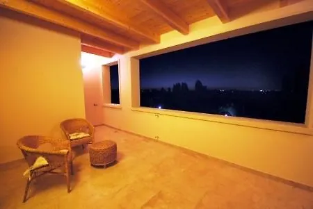 Tenuta Monaci La Murra Panzió *