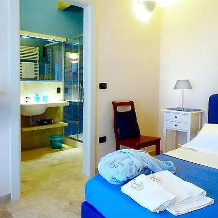 Bed & Breakfast Tenuta Monaci La Murra 4*