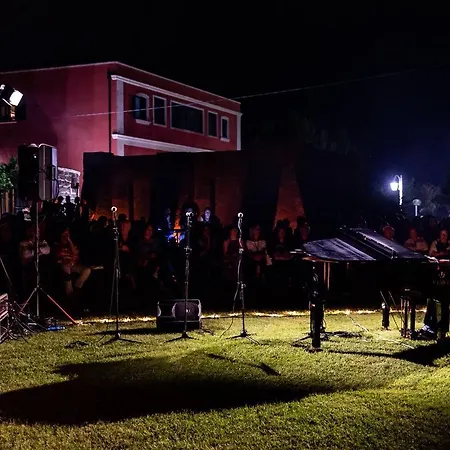 Tenuta Monaci La Murra 4* Carmiano (Apulia)