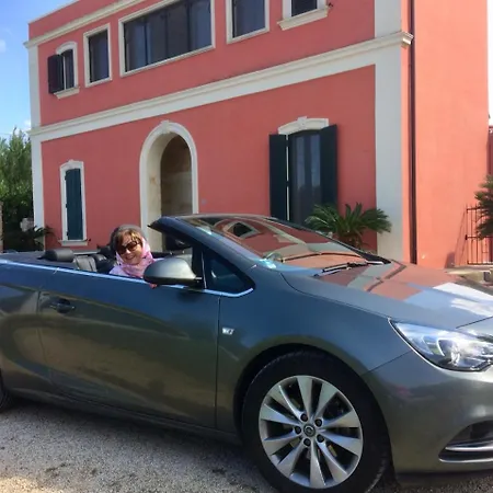 Tenuta Monaci La Murra 4*