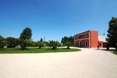 Tenuta Monaci La Murra Bed & Breakfast 4*