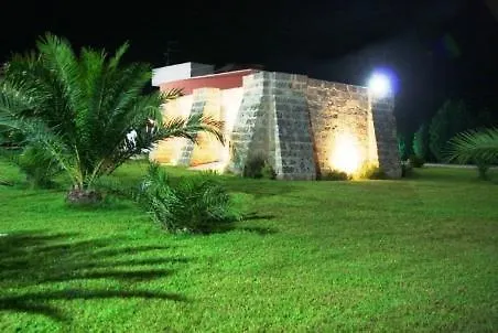 Tenuta Monaci La Murra 4*