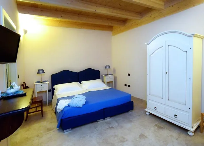 Tenuta Monaci La Murra Carmiano (Apulia)