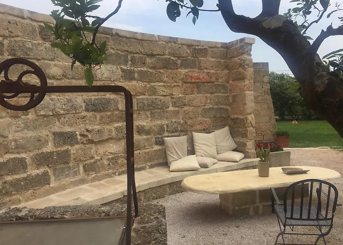 Tenuta Monaci La Murra Bed & Breakfast 4*